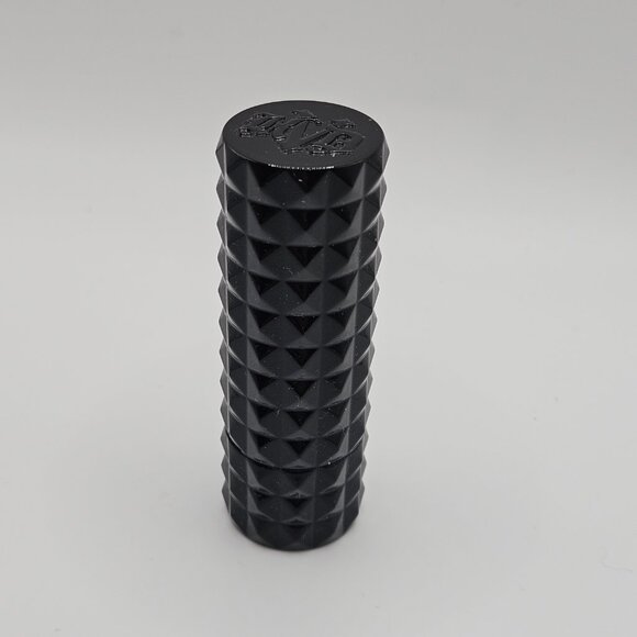 KVD Beauty - Kat von D Studded Kiss Lipstick Muneca Muñeca Nude DISCONTINUED - Picture 2 of 2